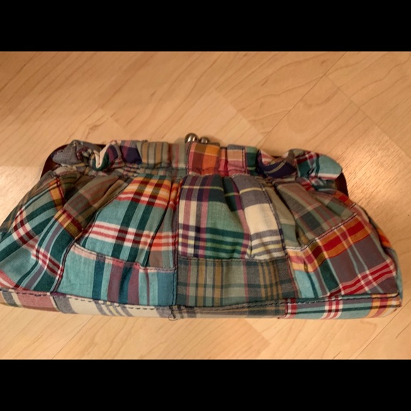 Tommy Hilfiger Plaid Clutch - Picture 1 of 4